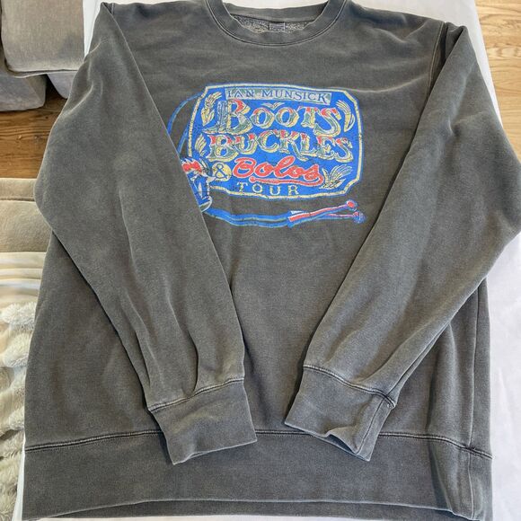 Ian Munsick Unisex Oversized Gray  "Boots Buckles Bolos" Pullover Sweatshirt M - Picture 1 of 6